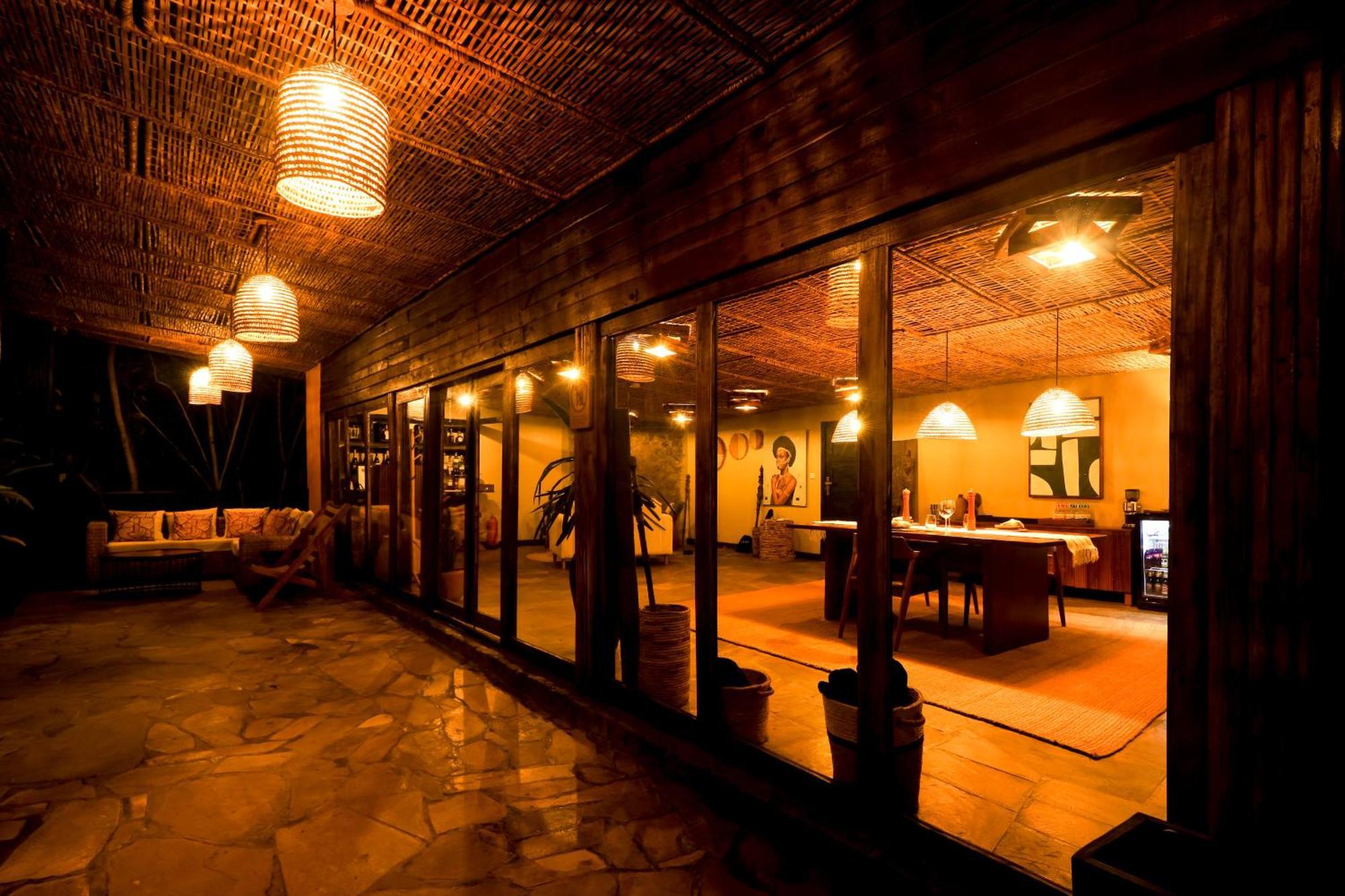 Sambora Kinigi Villa Exterior foto